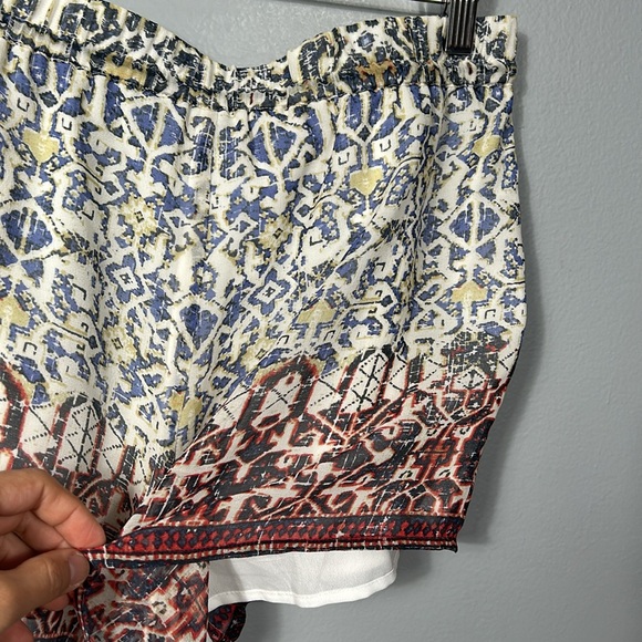 Joie Women’s Size M Lindee Tile Paisley 100% Silk Lined Drawstring Shorts - Picture 4 of 10
